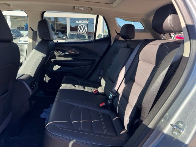 Used 2024 GMC Terrain Denali AWD/4WD image 10