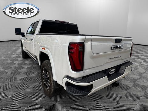 Certified 2024 GMC Sierra 2500 Denali Ultimate w/ Max Trailering Package AWD/4WD image 3
