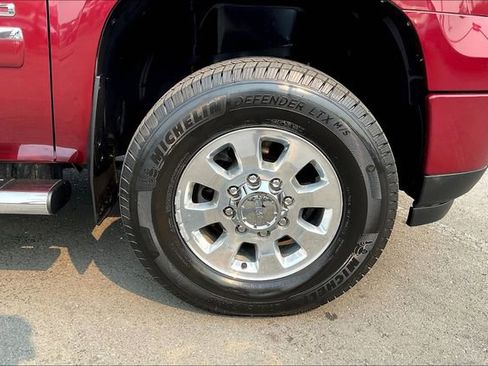 Used 2013 GMC Sierra 3500 Denali image 8