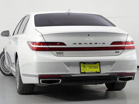 Used 2021 Genesis G90 5.0 Ultimate image 5