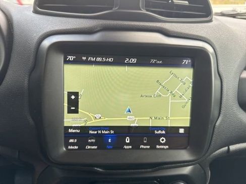 Used 2023 Jeep Renegade Latitude AWD/4WD image 6