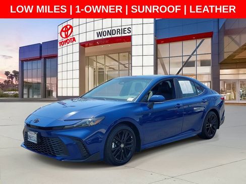 Used 2025 Toyota Camry SE w/ Multimedia Upgrade Package FWD image 2