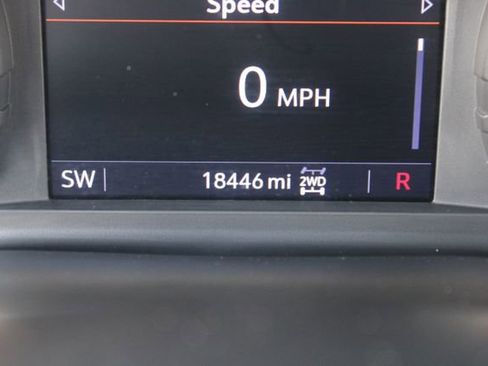 Used 2022 Chevrolet Silverado 2500 LT w/ Convenience Package image 21