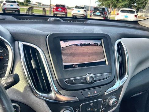 Used 2024 Chevrolet Equinox LS w/ LS Convenience Package FWD image 14