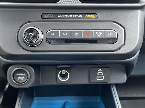 New 2025 Ford Maverick XLT w/ XLT Luxury Package image 35