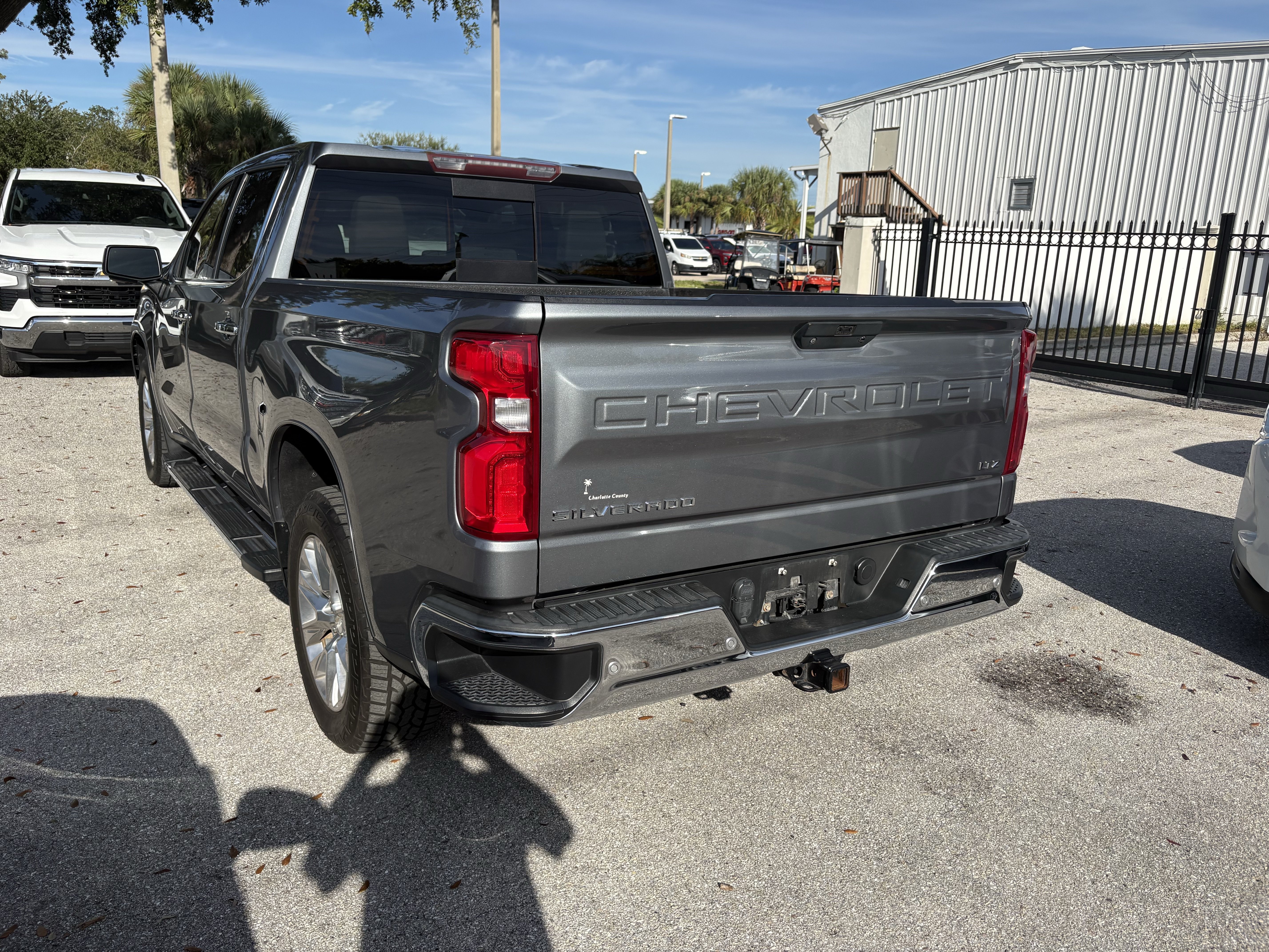 Used 2022 Chevrolet Silverado 1500 LTZ w/ Safety Package II RWD image 5