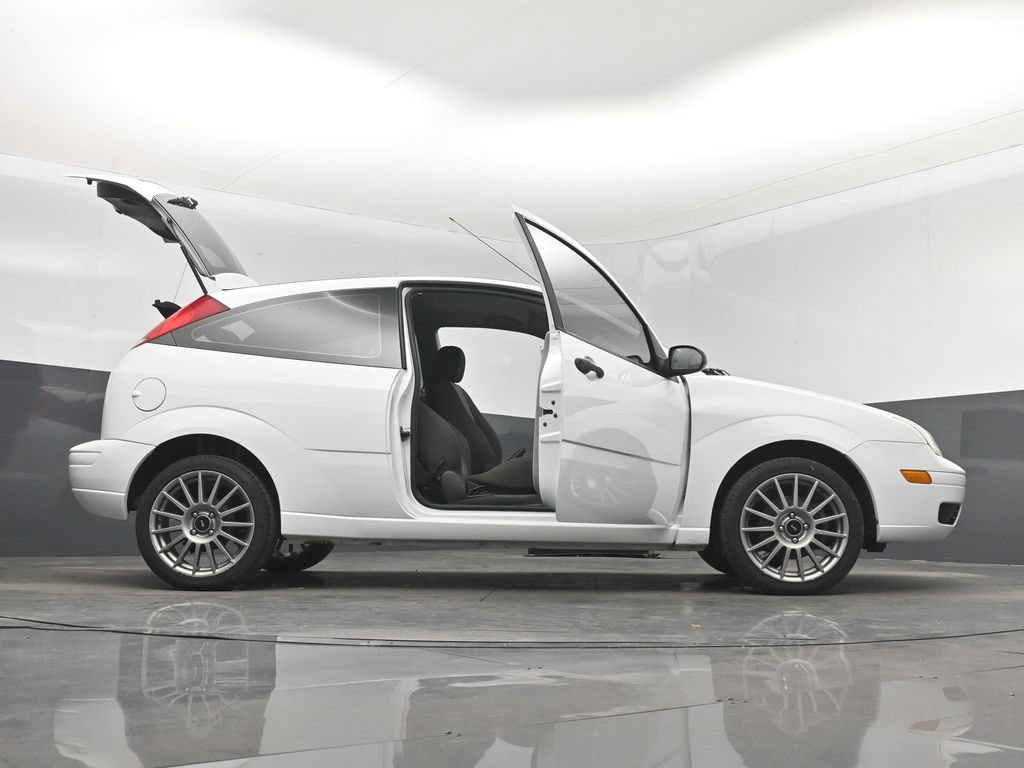 Used 2007 Ford Focus S FWD image 7