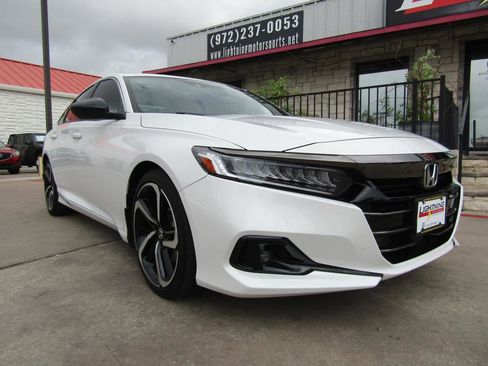 Used 2021 Honda Accord Sport image 6