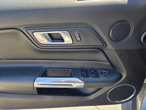 Used 2022 Ford Mustang Premium RWD image 18