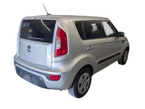 Used 2012 Kia Soul FWD image 5