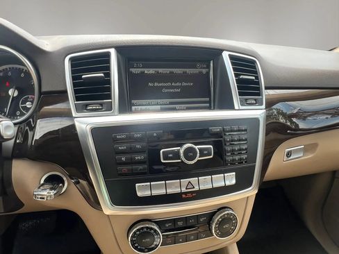 Used 2015 Mercedes-Benz ML 350 4MATIC w/ Premium 1 Package image 21