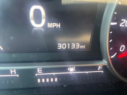 Used 2023 Kia Sorento EX w/ Panoramic Sunroof Package FWD image 19