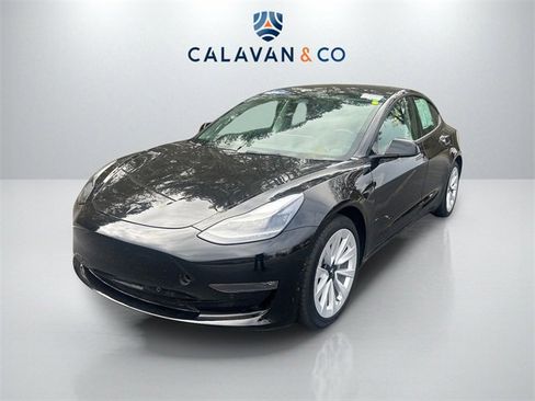 Used 2022 Tesla Model 3 Long Range image 3