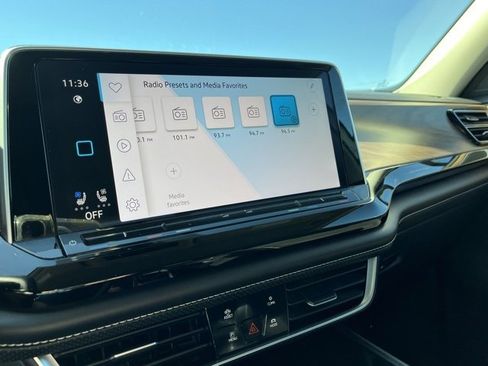 Used 2024 Volkswagen Atlas SE image 40