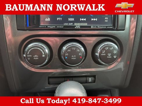 Used 2013 Dodge Challenger SXT RWD image 28