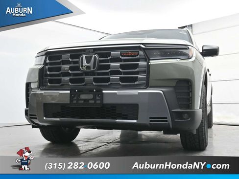 New 2026 Honda Pilot TrailSport image 17