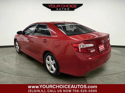 Used 2013 Toyota Camry SE w/ Convenience Pkg image 3