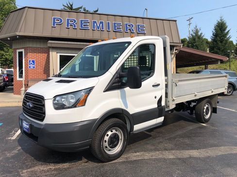 Used 2018 Ford Transit 250 138 RWD image 10