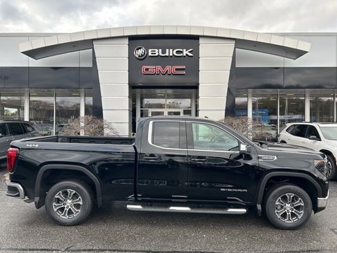 New 2026 GMC Sierra 1500 SLE w/ Preferred Package image 32