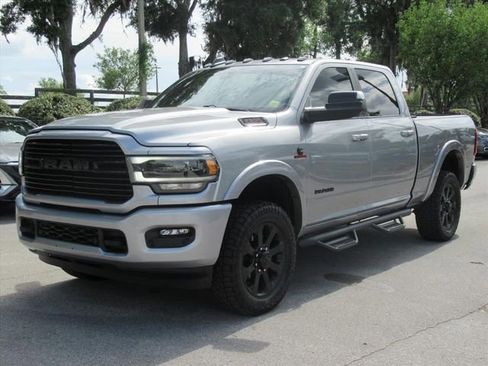Used 2022 RAM 2500 Laramie w/ Night Edition AWD/4WD image 3