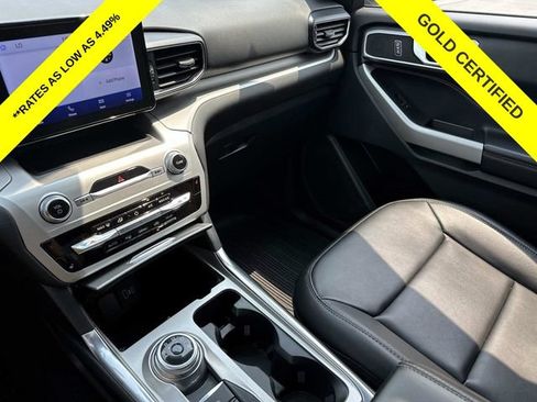 Certified 2022 Ford Explorer XLT w/ Equipment Group 202A AWD/4WD image 16