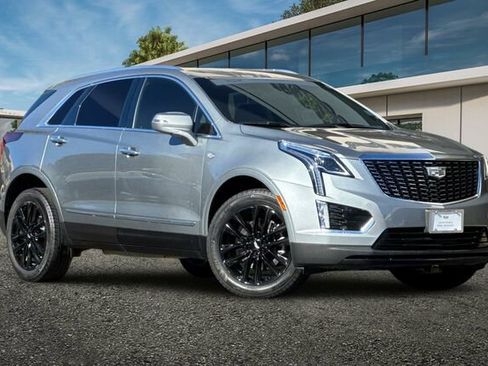 Certified 2023 Cadillac XT5 Luxury image 2