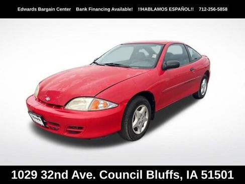 Used 2000 Chevrolet Cavalier Coupe w/ Preferred Equipment Group 1 FWD image 3