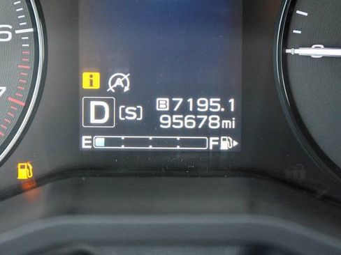 Used 2023 Subaru Crosstrek 2.0i Premium image 28