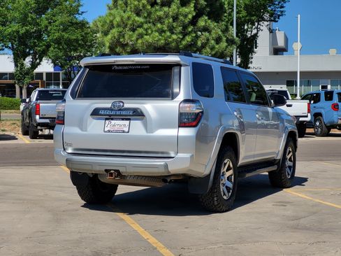 Used 2015 Toyota 4Runner Trail Premium AWD/4WD image 3