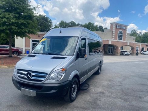 Used 2012 Mercedes-Benz Sprinter 2500 image 1