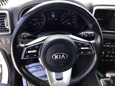 Used 2020 Kia Sportage EX w/ EX Technology Package image 17