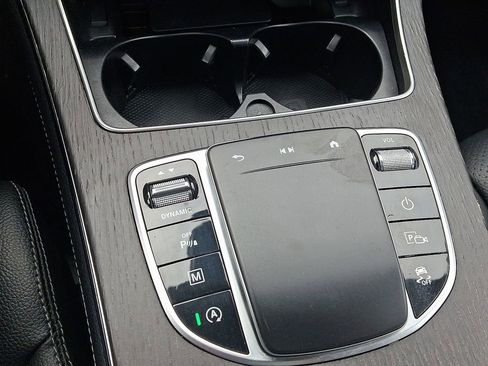 Used 2021 Mercedes-Benz GLC 300 4MATIC image 27