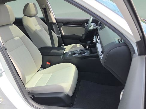 Certified 2024 Honda Civic EX image 17