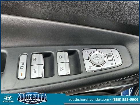 Used 2022 Hyundai Santa Fe Calligraphy image 17