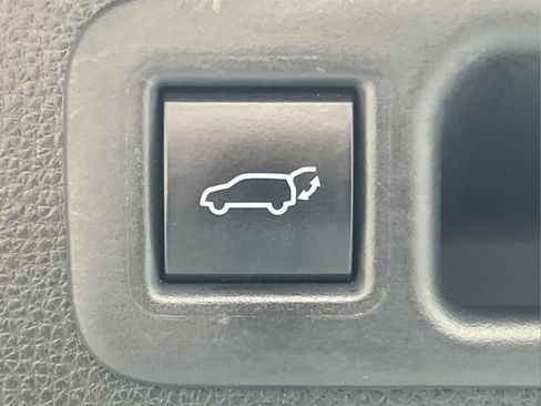 Used 2022 Toyota Highlander XLE image 20