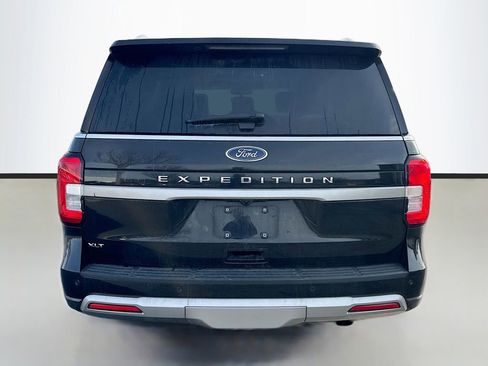 Used 2024 Ford Expedition XLT image 9
