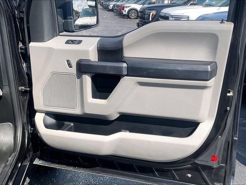 Used 2015 Ford F150 XL w/ Equipment Group 101A Mid RWD image 23