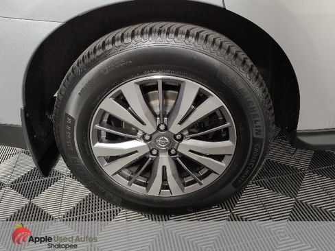 Used 2019 Nissan Pathfinder SL image 49
