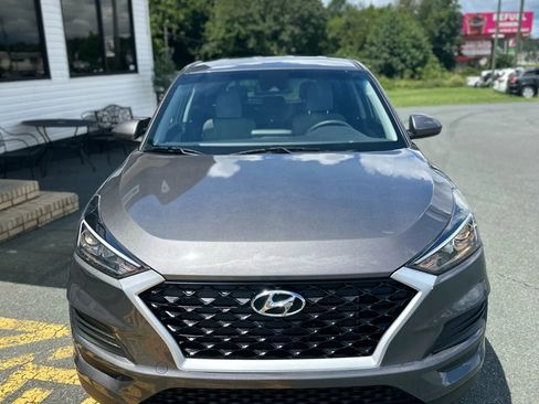 Used 2020 Hyundai Tucson SE image 2