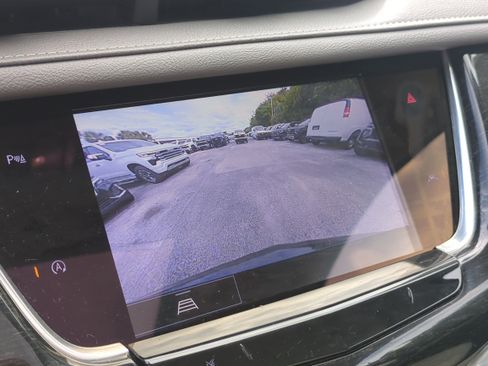 Used 2021 Cadillac XT6 Premium Luxury image 32