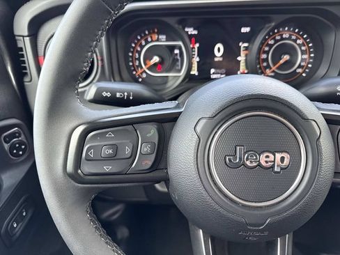 Used 2026 Jeep Gladiator Rubicon AWD/4WD image 15