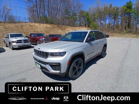 New 2026 Jeep Grand Cherokee Limited w/ Limited Altitude Package AWD/4WD image 1