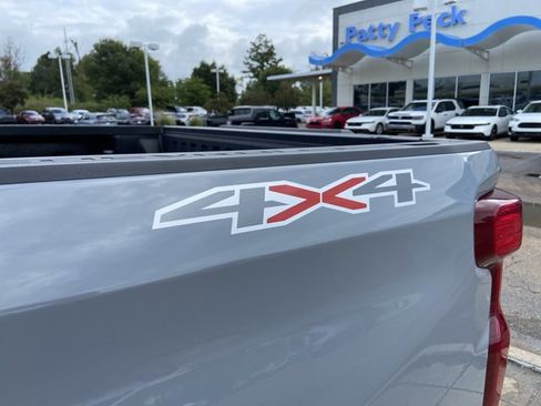 Used 2024 Chevrolet Silverado 1500 LT AWD/4WD image 49