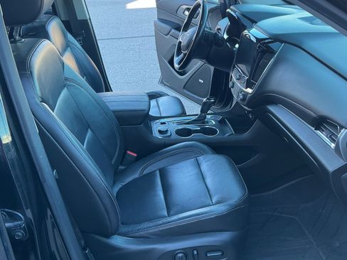Used 2020 Chevrolet Traverse RS w/ LPO, Floor Liner Package image 11