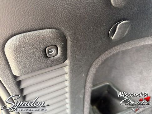 Used 2018 Jeep Grand Cherokee Altitude AWD/4WD image 19