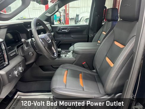 New 2026 GMC Sierra 1500 AT4 w/ AT4 Premium Package AWD/4WD image 10