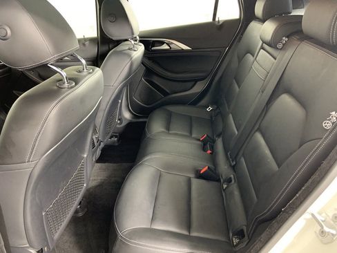 Used 2017 INFINITI QX30 Premium w/ Navigation Package image 18