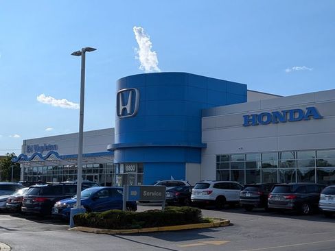 Used 2018 Honda CR-V EX image 3