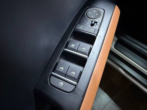 Used 2025 Kia Soul EX FWD image 13