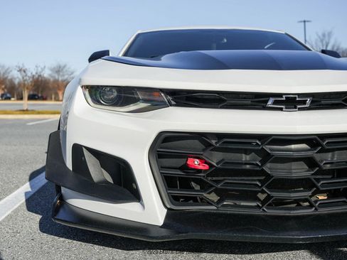 Used 2017 Chevrolet Camaro ZL1 image 62